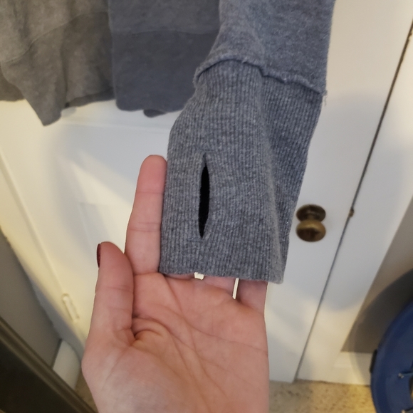 Calvin Klein Performance crop cowlneck sweatshirt - Picture 5 of 7